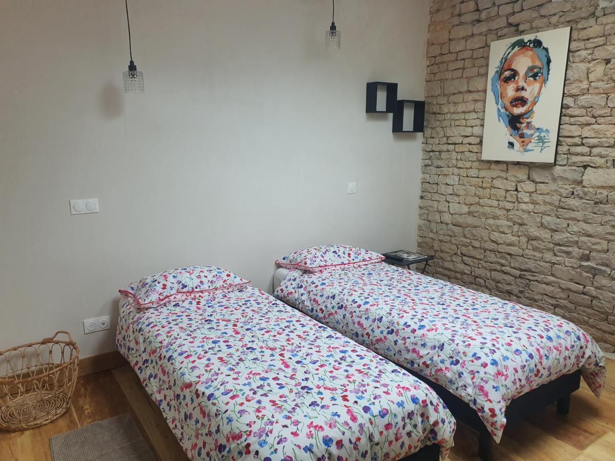 La P'Tite Ecurie Apartment Saint-Jean-de-Liversay Екстериор снимка
