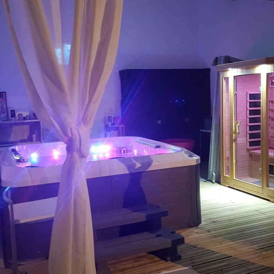La P'Tite Ecurie Apartment Saint-Jean-de-Liversay Екстериор снимка
