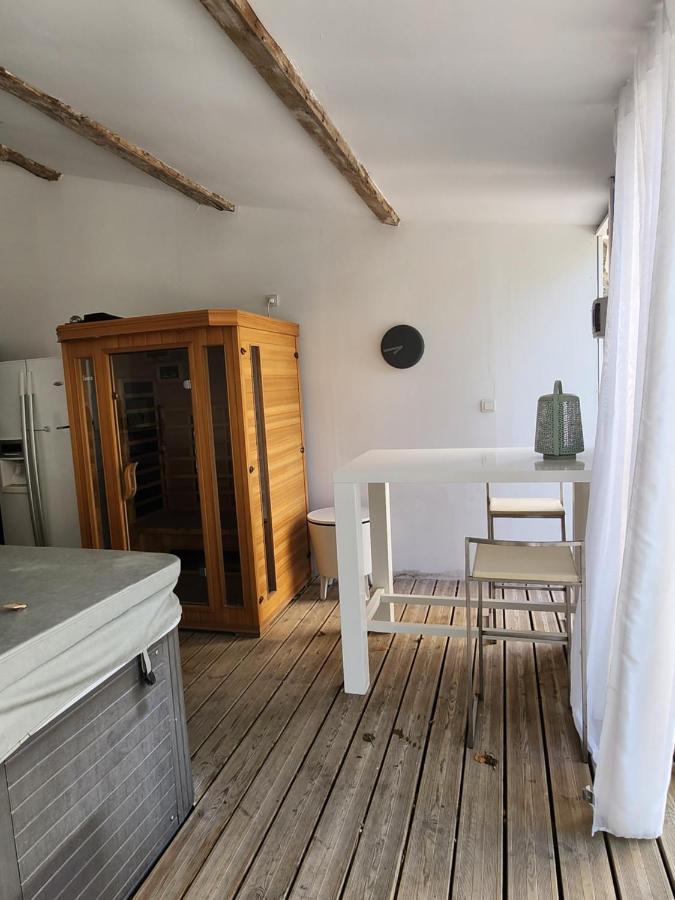 La P'Tite Ecurie Apartment Saint-Jean-de-Liversay Екстериор снимка